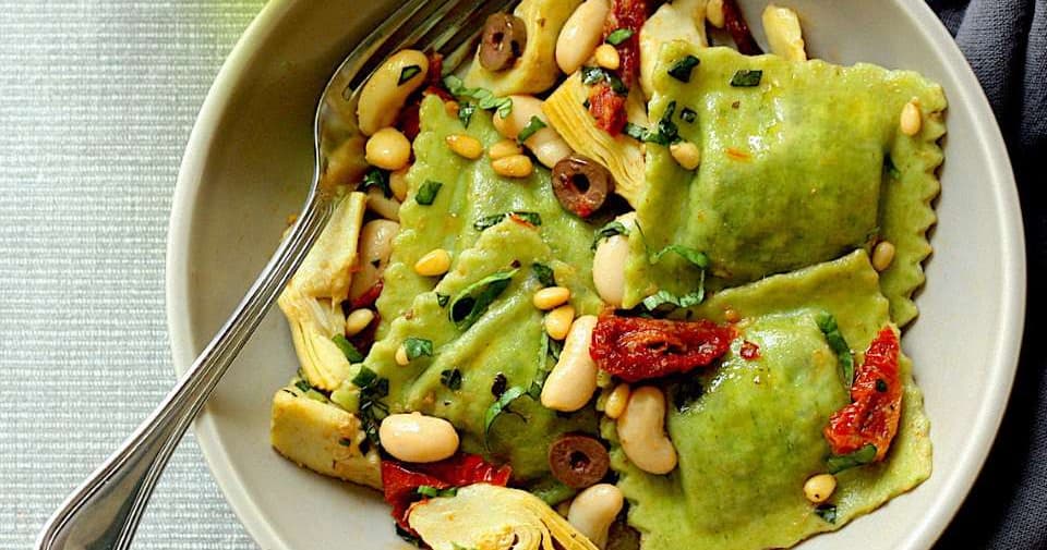 Spinach Ravioli With Artichokes And Olives Recipe