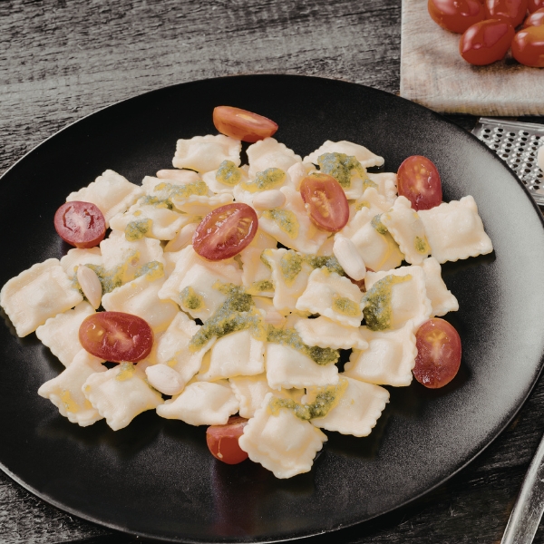 Cheese Ravioli With Cherry Tomatoes